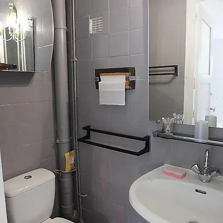 Pardigon Sleeps 6 Air Con Wifi *