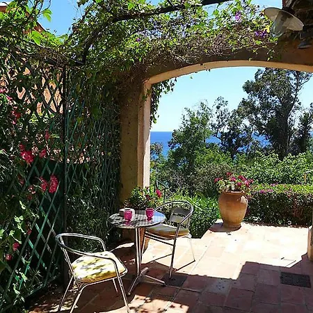 Pardigon Sleeps 6 Air Con Wifi Semesterbostad *