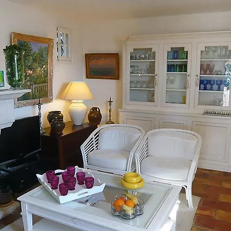 Pardigon Sleeps 6 Air Con Wifi Semesterbostad *