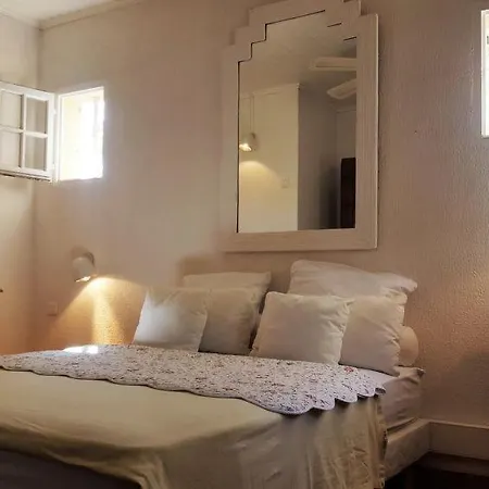 Holiday home Pardigon Sleeps 6 Air Con Wifi La Croix-Valmer
